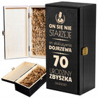 Skrzynka na alkohol prezent na osiemnastkę urodziny 45 50 60 70 80 wzory pudełko do butelki, opakowanie z grawerem