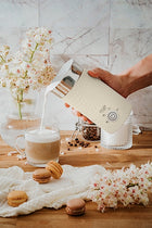Spieniacz do mleka elektryczny podgrzewacz do spieniania 300ml 500W latte bezprzewodowy dzbanek, ciepła pianka, beżowy