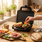 Opiekacz do kanapek panini grill elektryczny do kanapek 1400W non-stick nominalna srebrny/szary