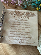 Kartka urodzinowa na urodziny 18 30 40 50 60 drewno prezent personalizacja życzenia z kopertą, 14x14 cm, zawiera treść