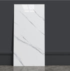10x samoprzylepny panel biały marmur PCV laminat połysk Koanni okładzina ścienna dekoracyjna imitacja kamienia 60x30 cm