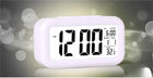 Budzik zegar wyświetlacz LED elektroniczny cyfrowy nowoczesny biały alarm, zegarek stołowy, do sypialni, na szafkę nocną
