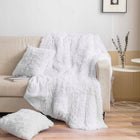 Narzuta KOC 150x200 cm yeti włochacz biały jasny pled z poliestru, miękki dodatek na łóżko i kanapę, certyfikat