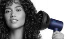 Mocna suszarka Dyson Supersonic Nural Pruski Błękit Curly+Coily niebieski