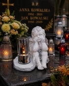 Znicz lampka figurka nagrobna anioł ozdoba na grób aniołek led srebrny lampion cmentarny dekoracja pomnika na cmentarz