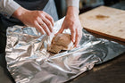 Folia aluminiowa spożywcza 29cm 0,8kg cateringowa 60m do piekarnika, na grilla, do pakowania i przechowywania żywności