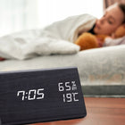 Budzik zegar elektroniczny termometr alarm cyfrowy zegarek stojący cichy czarny tworzywo sztuczne