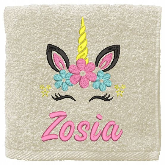 Ręcznik z twoim imieniem haft 70x140 prezent na dzień matki ojca dziecka bawełniany do kąpieli, personalizowany, 410-500 gsm, wielokolorowy
