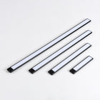 Lampka nocna LED 20cm z czujnikiem ruchu lampa podszafkowa do mebli czarna oświetlenie szafki, oprawa 5V 80 lm