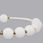 Lampa LED elegancka białe kule nowoczesna złota wisząca duża do salonu 62cm oprawa sufitowa metalowa z wbudowanym