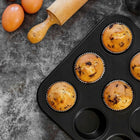 Forma do babeczek muffinek 12 SZT blacha do pieczenia teflonowa non-stick foremka na cupcakes, metalowa, średnica 6,2 cm