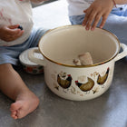 Garnek emaliowany Emalia Pleszew Złota Kurka 22 cm 6L beżowy indukcja naczynie kuchenne do gotowania zup, sosów i potraw