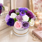 Flower Box z Kwiatami Mydlanymi Fioletowy Mix Idealny Prezent Upominek bukiet dekoracyjny do domu, kompozycja ozdobna