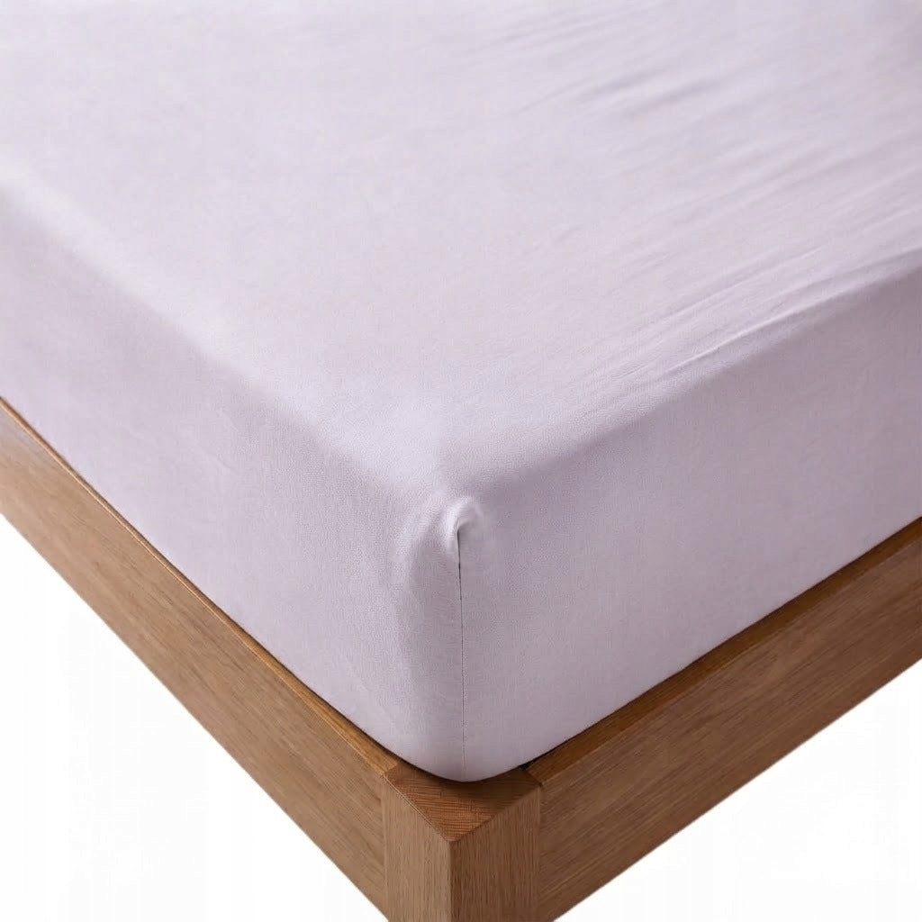 Prześcieradło z mikrowłókna z gumką 200x220 cm miękkie polska produkcja na łóżko, do materaca o grubości do 20 cm