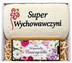 Prezent z Okazji Dnia Nauczyciela Dla Wychowawczyni Ręcznik Czekolada kosz upominkowy z kubkiem, zestaw dekoracyjny z