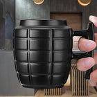 Solidny kubek granat z zawleczką czarny prezent dla niego taty żołnierza plastikowe naczynie do napojów 280 ml