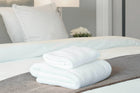 RĘCZNIK KĄPIELOWY BIAŁY DUŻY HOTELOWY 550G BAWEŁNA NAPIS HOTEL 100% 70x140 antybakteryjny szybkoschnący gładki
