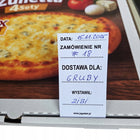 Pudełko na alkohol pizza żulietta 4SETY prezent dla faceta mężczyzny 18-99 stojak butelkowy, gadżet z nadrukiem na