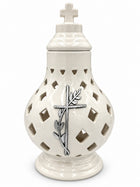 Znicz ceramiczny ażurowy biały kremowy z krzyżem lampion nagrobny premium świecznik cmentarny, ozdoba na grób, wysokość
