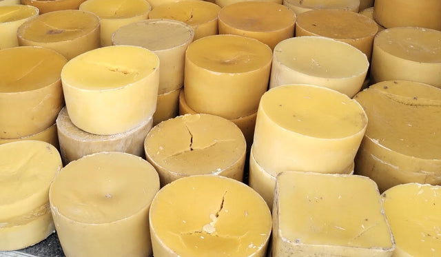 Naturalny wosk pszczeli 1kg Wosk naturalny do świec, świeczek i rękodzieła, złoty surowiec do wyrobu