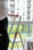 Drabina aluminiowa domowa 5 stopniowa składana baulich hak i stopki schodki rozstawne do prac remontowych, wysokość