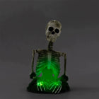 Nawiedzony szkielet z dzwiękami i ruchem reaguje na ruch ozdoby Halloween animowana figurka do domu, atrakcja na