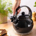 Czajnik Emaliowany kinghoff 2l Indukcja Gaz Gwizdek tradycyjny Retro czarny do gotowania wody, stalowy, na kuchenkę