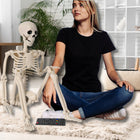 Szkielet człowieka kościotrup 90 CM DUŻY halloween ozdoby dekoracje duch XL plastikowa figura stojąca, rekwizyt na