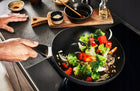 Patelnia głęboka TEFAL UNLIMITED 26cm TYTANOWA G2550572 do smażenia i duszenia, powłoka nieprzywierająca, na indukcję