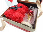 Zestaw prezentowy wieczna róża w szkle LED miś z róż w pudełku flower box ozdoba walentynkowa 26 cm dekoracja świetlna