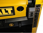 Strug sieciowe DeWalt 230 V 1800 W grubościówka do drewna, strugarka do desek, szerokość robocza 317 mm, wręgowanie 9 mm