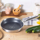 Patelnia stalowa z pokrywą 28 cm plaster miodu Indukcja Gaz Edenberg nieprzywierająca non-stick do smażenia ceramiczna