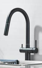 Kran do kuchni czarny bateria z wyciąganą wyjmowaną wylewką trójdrożna do zlewu stojąca satynowa wysoka 38 cm armatura