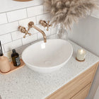 Umywalka nablatowa mała biała okrągła owalna REA sofia mini white 35 cm ceramiczna misa łazienkowa bez otworu na baterię